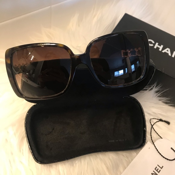 CHANEL tortoise shell gold chain sunglasses - Picture 7 of 10